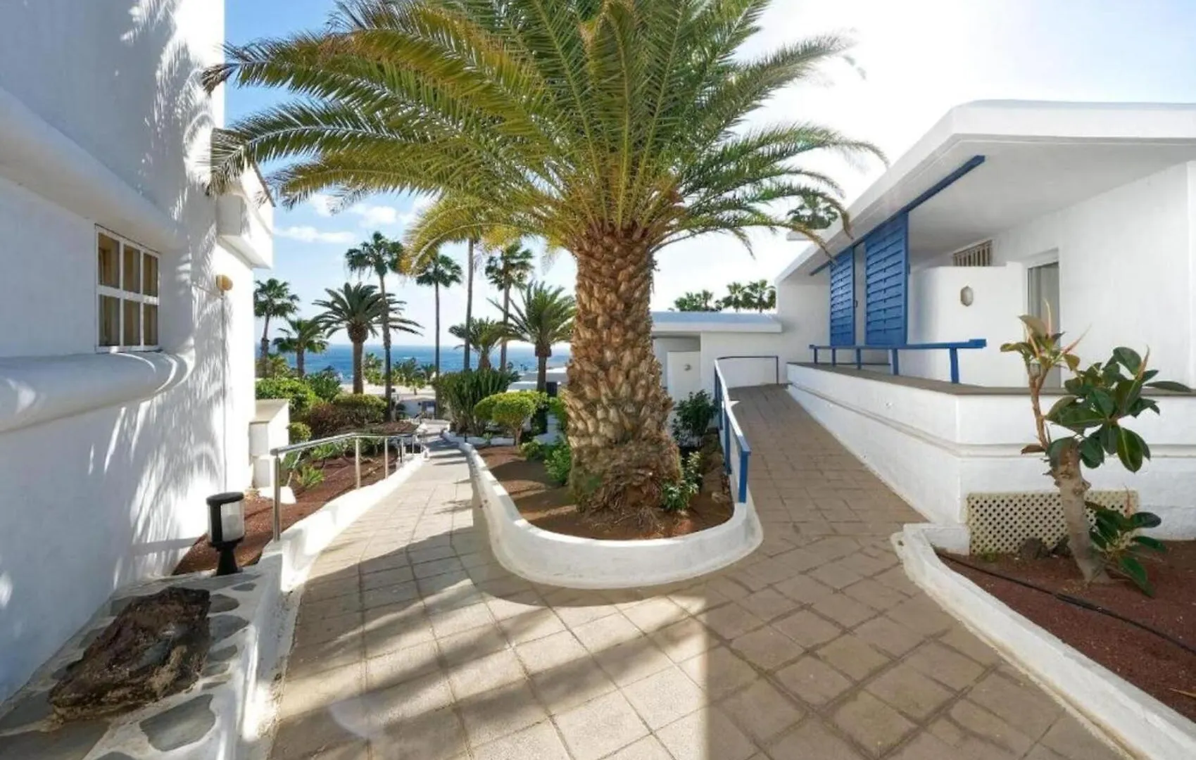 One Bedroom Garden View, Pool,Near The Beach, Puerto Del Carmen Puerto del Carmen  Apartment